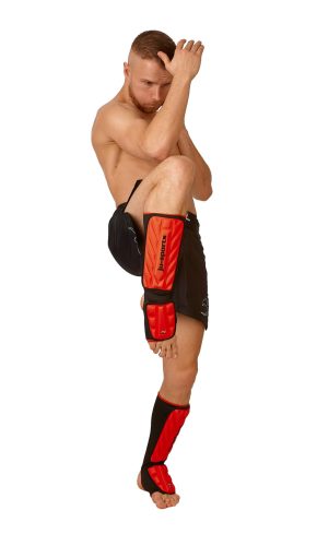 Ju-Sports lábszár- és rüsztvédő V-Shape C-19 (piros vagy kék színben)