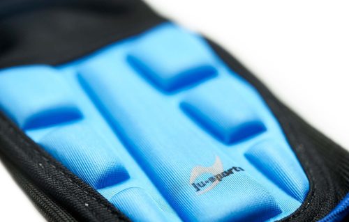 Ju-Sports lábszár- és rüsztvédő V-Shape C-19 (piros vagy kék színben)