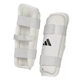 adidas PU lábszárvédő (fehér vagy fekete) 661.25
